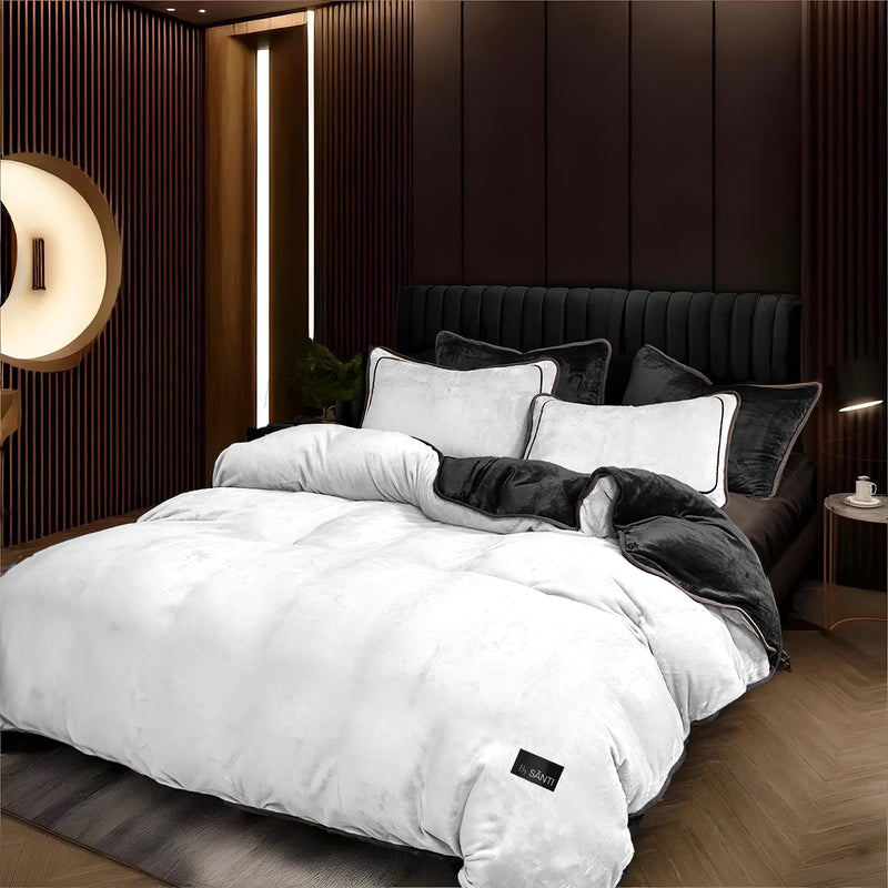 The Velós Velvet Winter Luxury Bedding Set