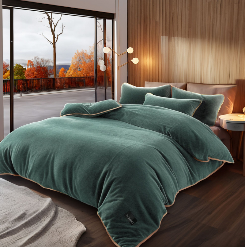 The Kefalonia Velvet Bedding Set