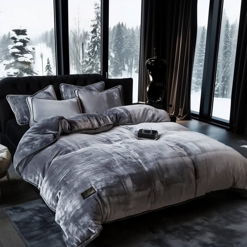 The Velós Lux Velvet Winter Bedding Set