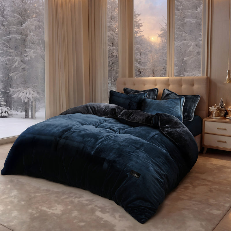 The Velós Lux Velvet Bedding Set